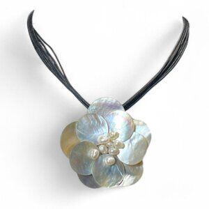 Boho Chic Mother of Pearl Floral Corded Necklace Choker Y2K Fairycore